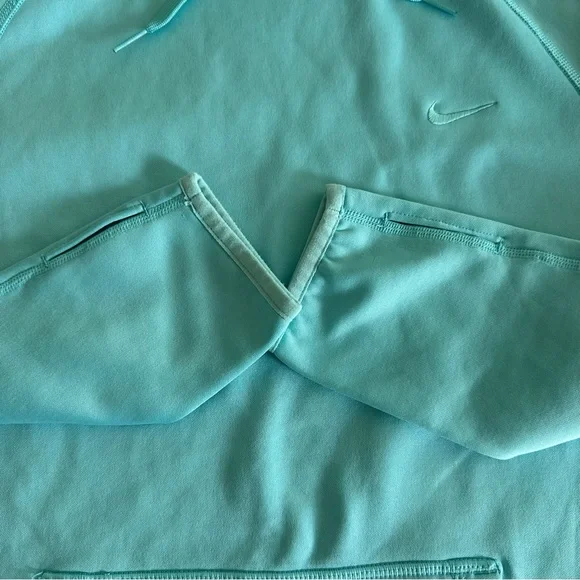 Nike Therma Fit Hoodie Light Blue. Size Small - Picture 5 of 10